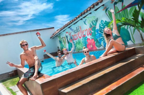 Travelero Hostel & Tours